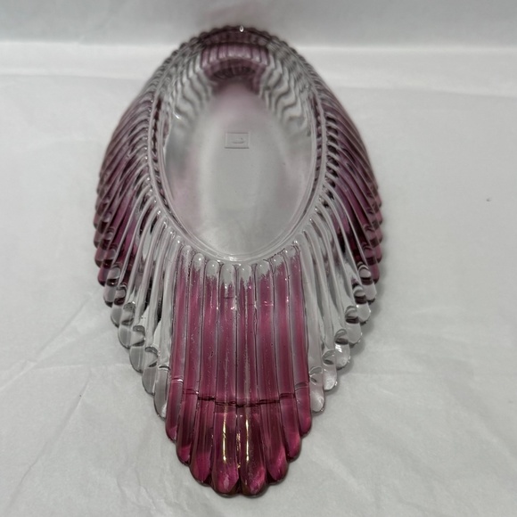 Jeanette Cut Glass Oval Ribbed Banana Split Candy/Relish Dish Cranberry/Clear - Picture 5 of 9